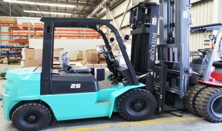 What Are Diesel Forklift Attachments?